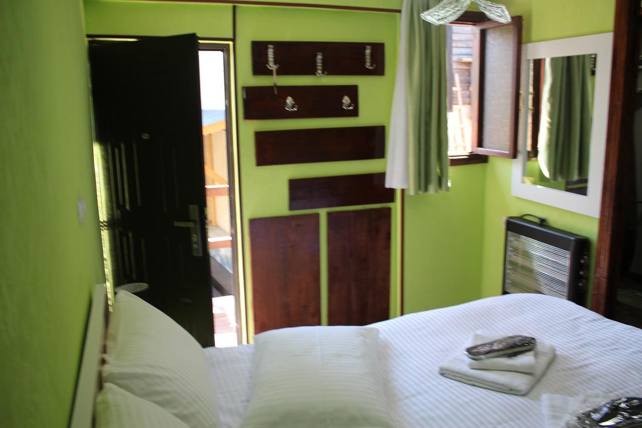 Salome Guest House Mestia Eksteriør billede