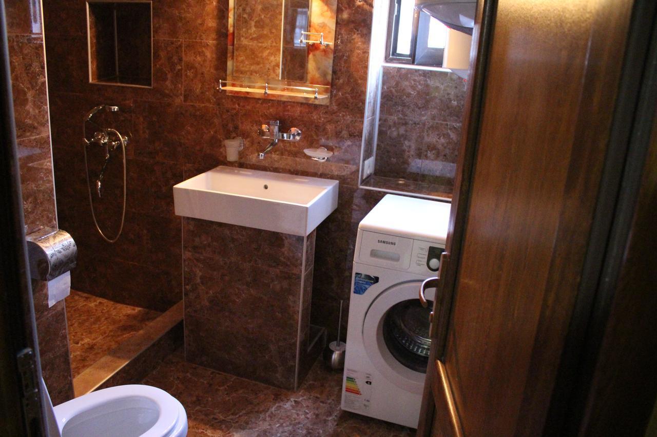 Salome Guest House Mestia Eksteriør billede