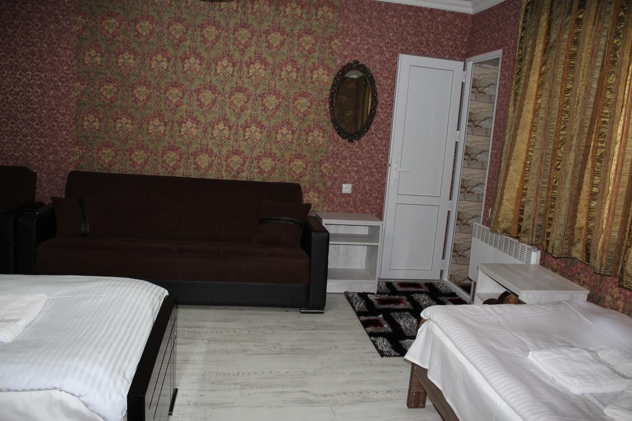 Salome Guest House Mestia Eksteriør billede